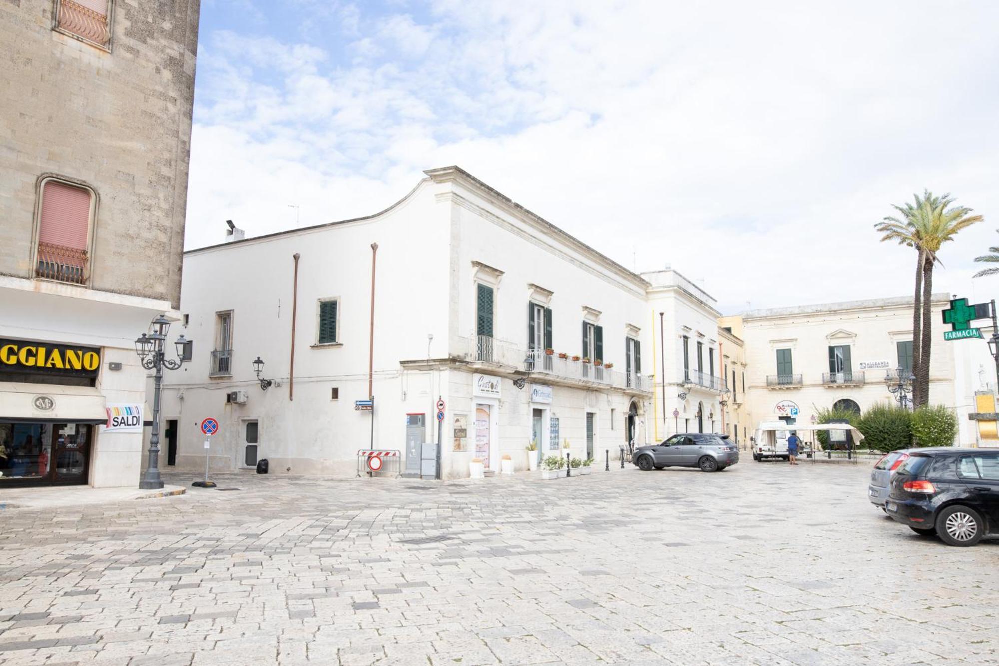 Palazzo Circolone Hotel Poggiardo Exterior foto